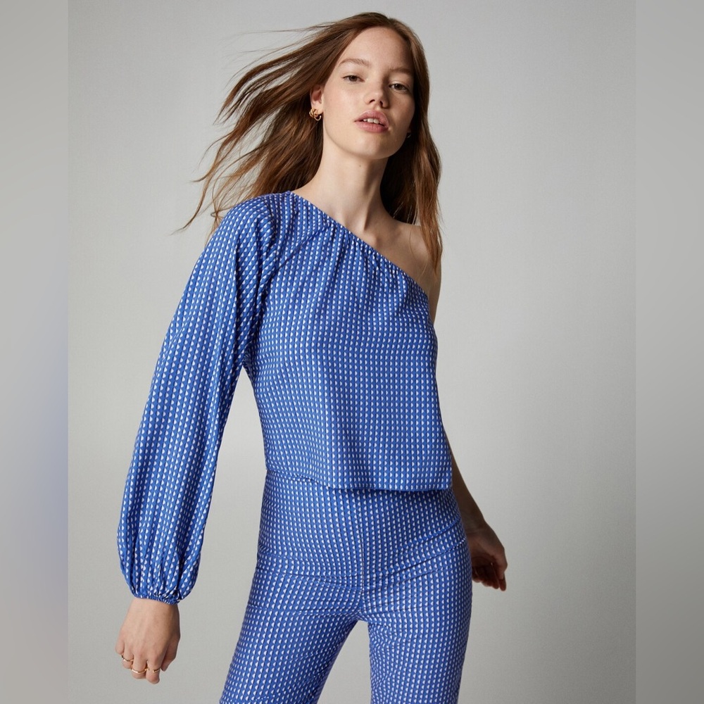 Mango geometric print Blue One-Shoulder Top size small